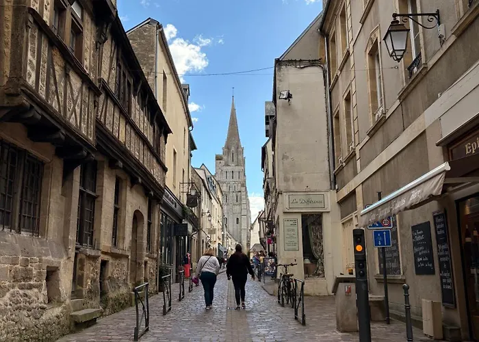 Apartament Le Nid Dhistoire Avec Vue Sur La Cathedrale