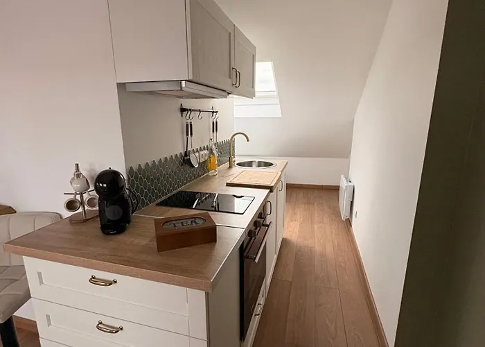 Le Nid Dhistoire Avec Vue Sur La Cathedrale Apartament *